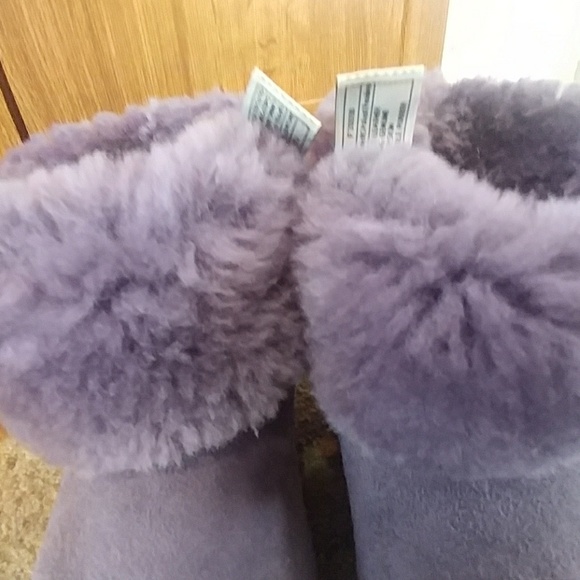 Authentic UGG Purple Classic Short Boots sz 6 - Picture 8 of 8